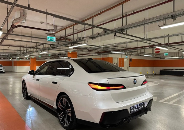 BMW Seria 7 cena 689000 przebieg: 4151, rok produkcji 2023 z Toruń małe 562